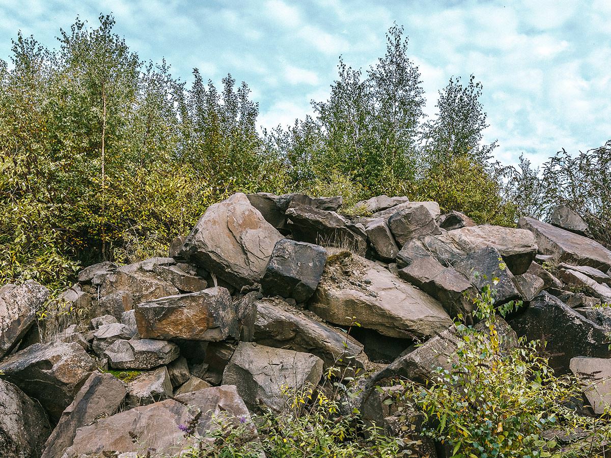Die Aufnahme zeigt einen Lindlarer Steinbruch aus der Luft. BGS GmbH