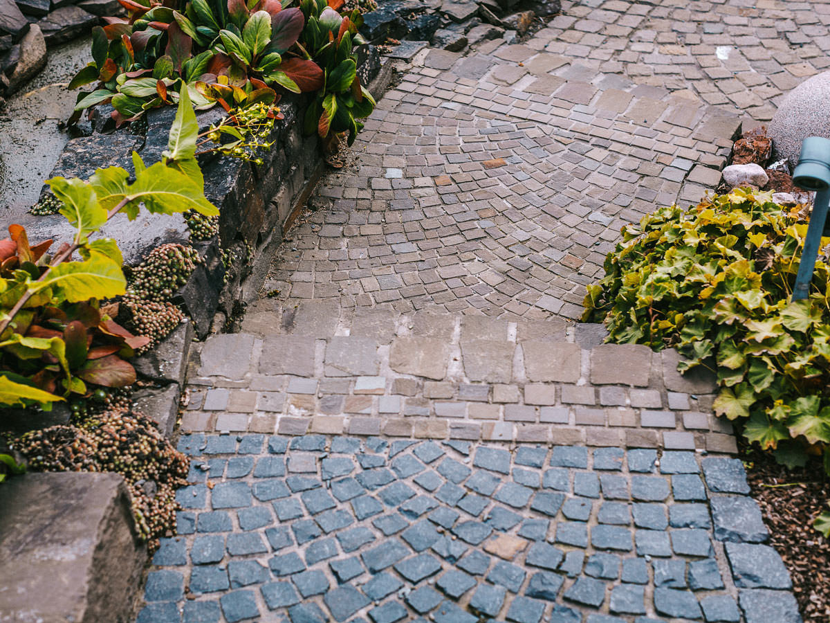 Aufnahme aus der 3.000 qm Ausstellungsfläche von der Firma BGS GmbH.