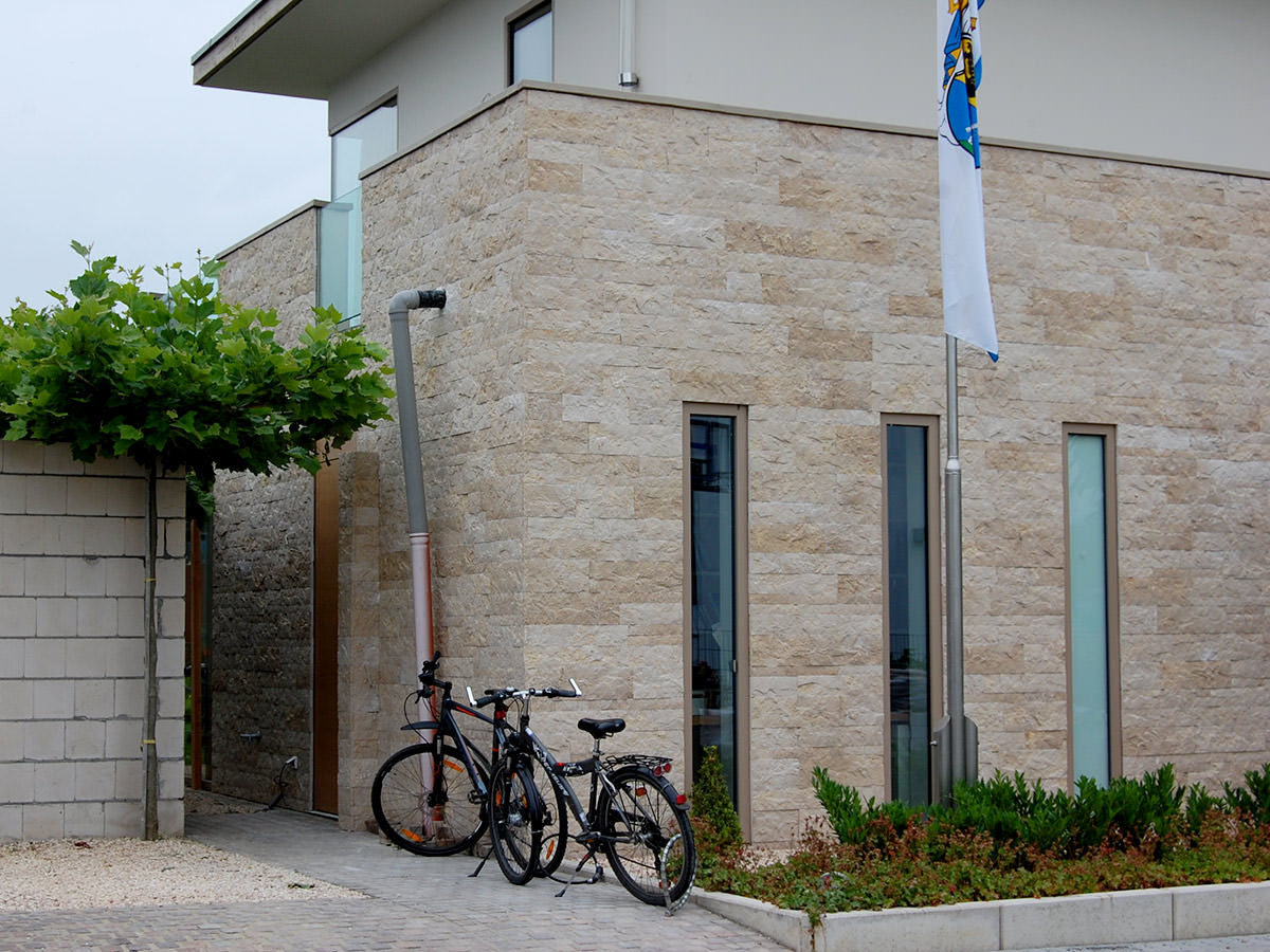 Wandverblender aus Bergischer Grauwacke - BGS GmbH