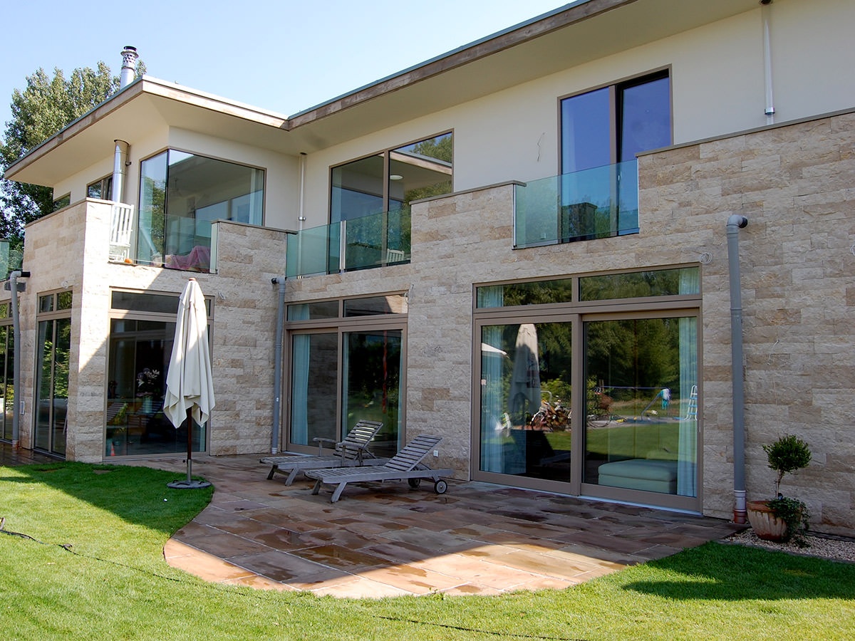 Wandverblender aus Bergischer Grauwacke - BGS GmbH