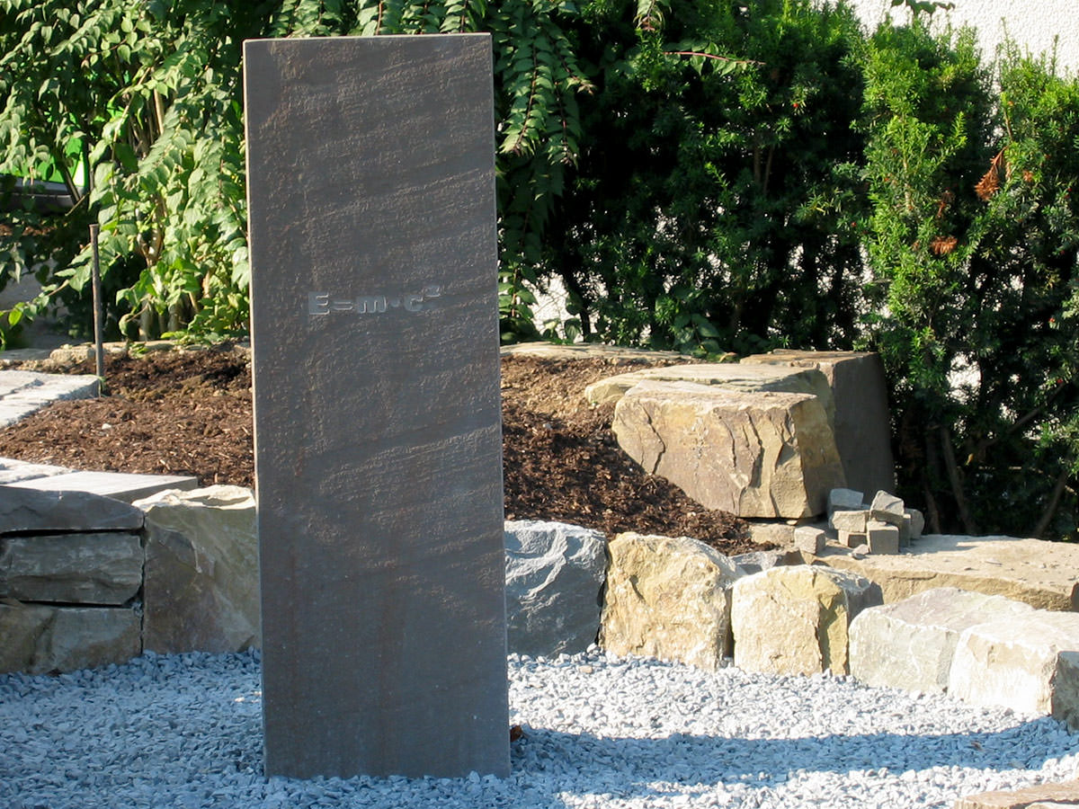 Palisaden aus Bergischer Grauwacke - BGS GmbH