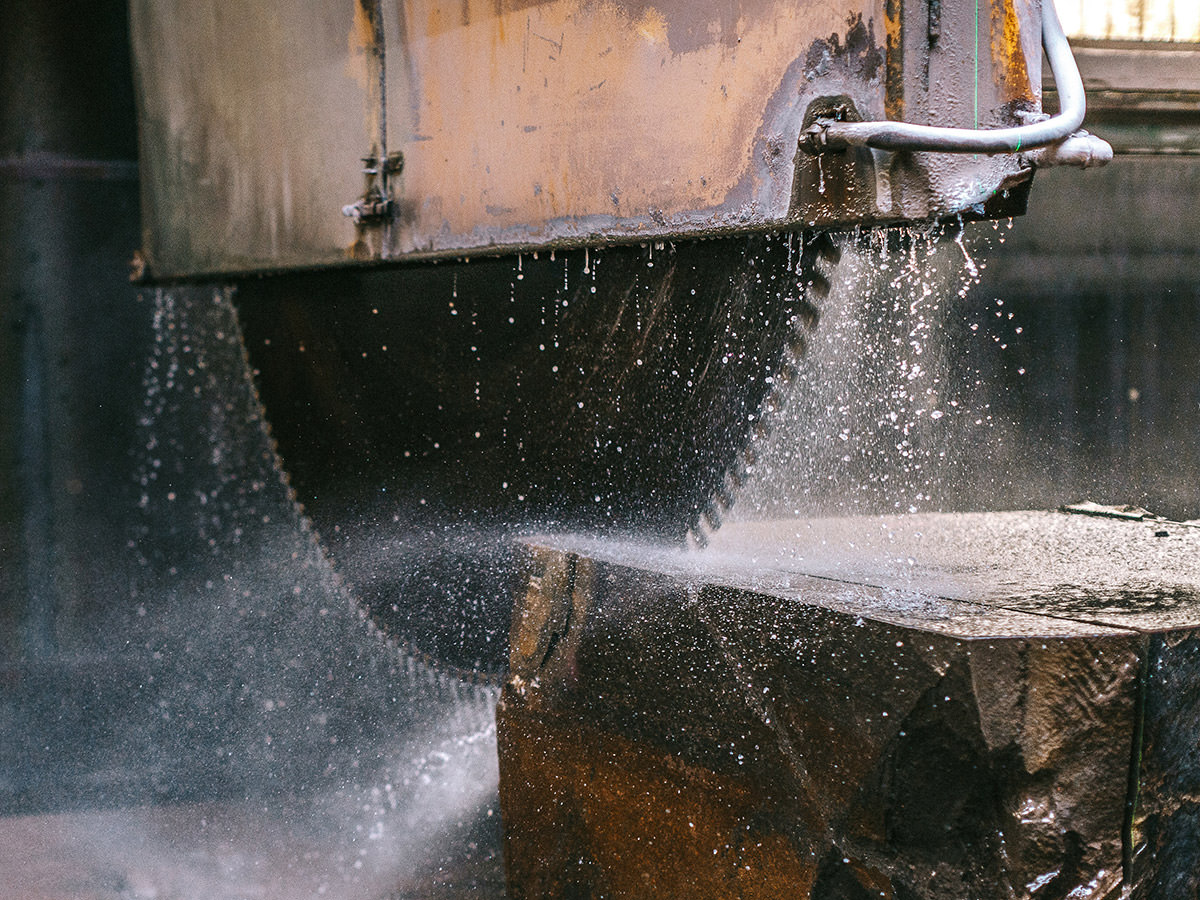 Handwerk zur Bearbeitung der Bergischen Grauwacke - BGS GmbH 